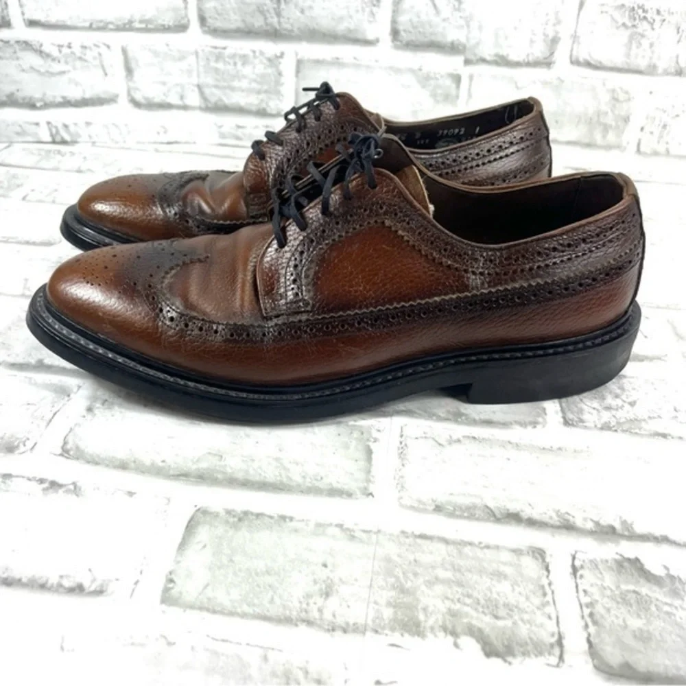 British Walkers Wingtip Dress Shoes Men SZ 9.5 D Brown Leather RARE Vintage